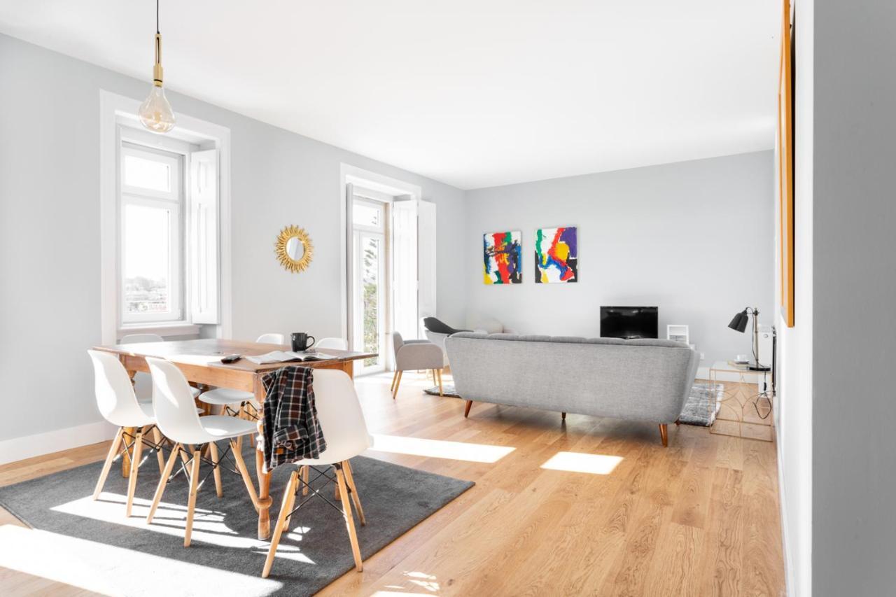 Joivy Marvelous 3-Bed Home With Astonishing View And Terrace, Nearby St George Castle Lisboa Exteriér fotografie