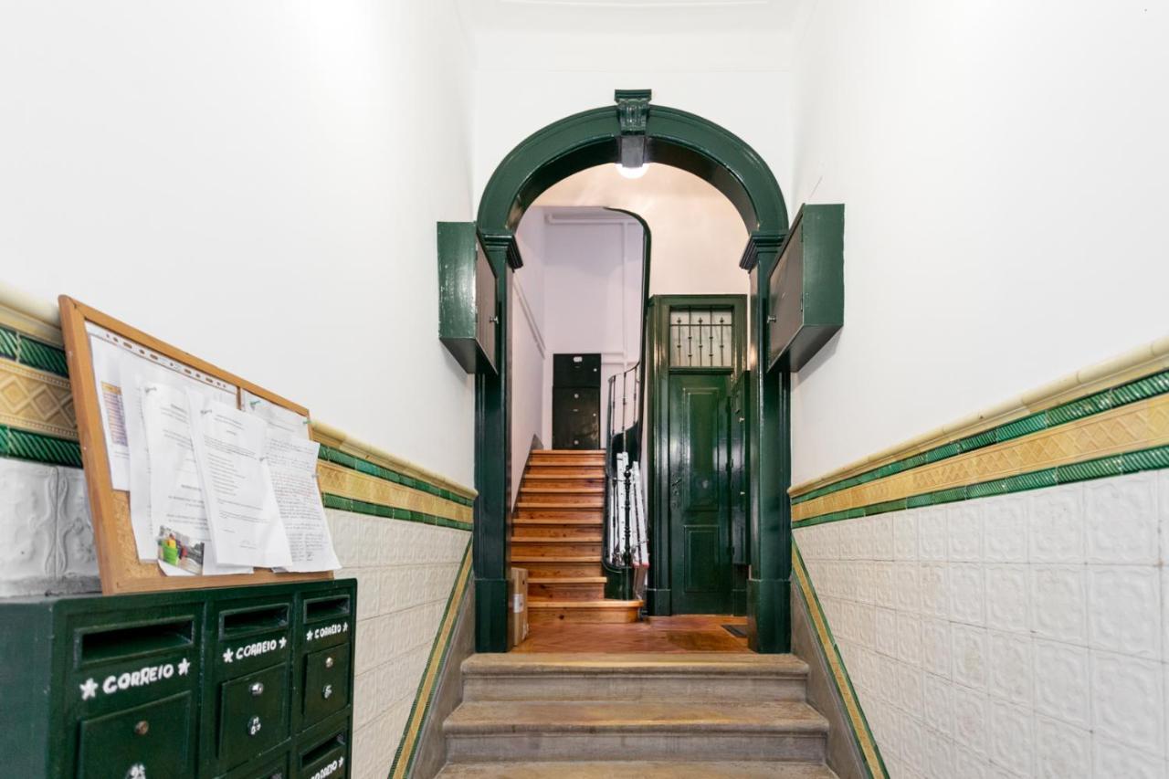 Joivy Marvelous 3-Bed Home With Astonishing View And Terrace, Nearby St George Castle Lisboa Exteriér fotografie
